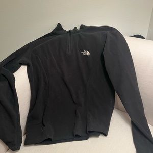 Black north face pullover